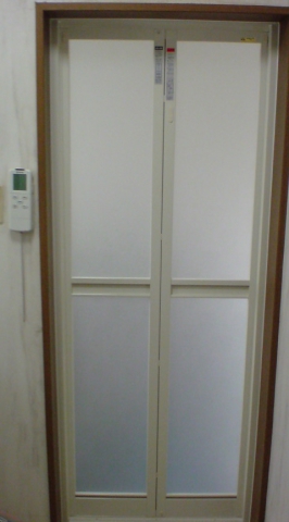 ☆緑区鳴海店☆　浴室ドア交換～